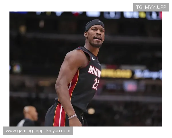 巴特勒单挑突破命中，热火在末节完成逆转